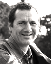 Der Bühnenbildner Stephan Fernau